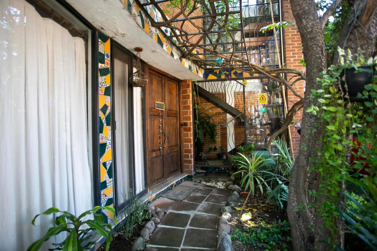 Majikal B&B - Ganesha Чолула Экстерьер фото